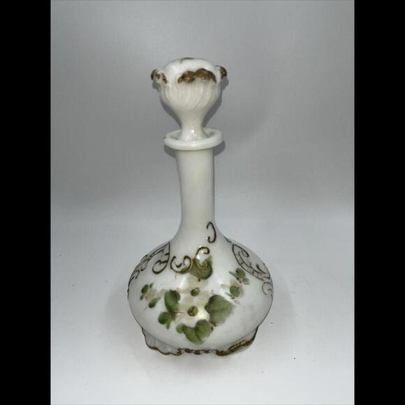 1800s EAPG Antique Dithridge & Co. Fluorite Milk Glass Bottle 10" Decanter - Picture 3 of 9